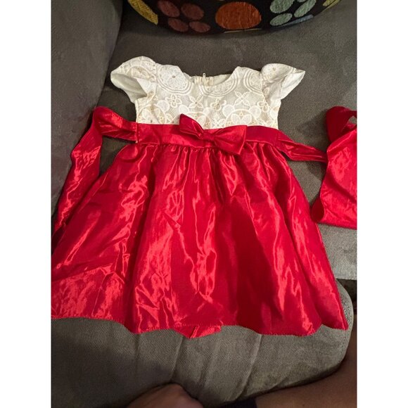 Bundle Of 10 Baby Girl Clothes Carters Bodysuits Sweaters Dresses Sizes 12M - Picture 6 of 8